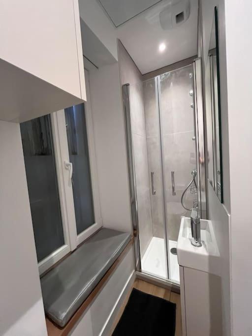 Studio Melun Peaceful Area 5 Min To Train Station Exterior foto