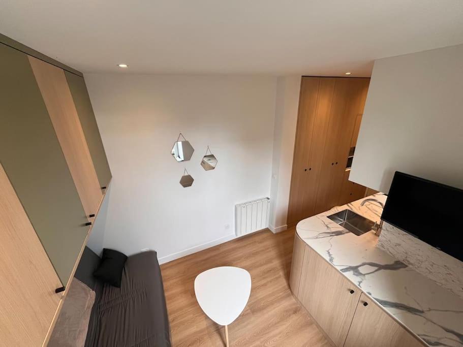 Studio Melun Peaceful Area 5 Min To Train Station Exterior foto